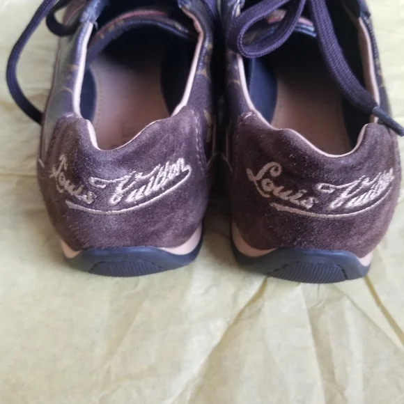 Louis Vuitton Monogram Suede sneakers 37.5